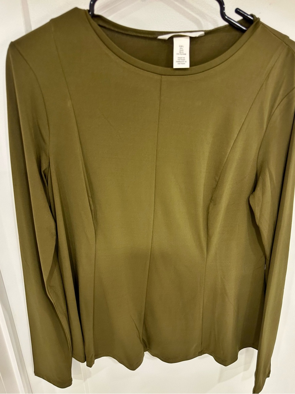 Women's Long Sleeve Olive Green Crewneck Top